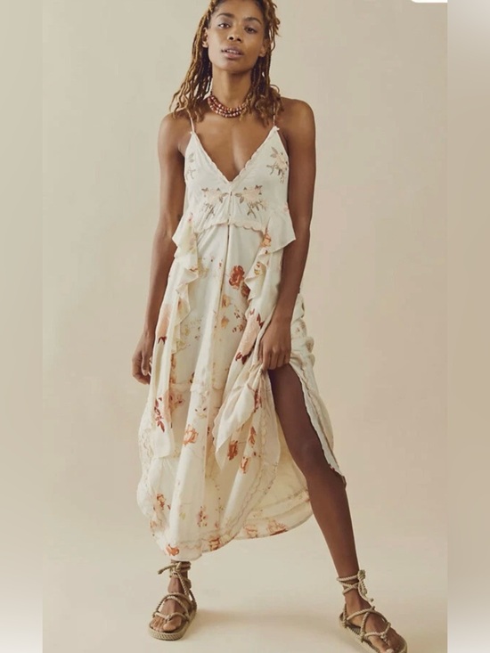 Free People Dresses & Skirts - NWOT Free People Aubrey Embroidered Maxi Dress